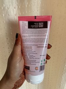 VLCC Mulberry &amp; Rose Fairness Face Wash