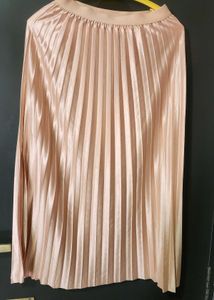 Elegant Pleated Midi Skirt