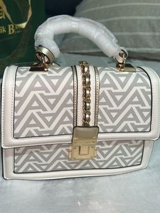 Chic Geometric Print Handbag
