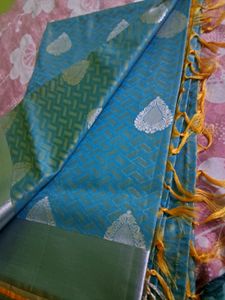 Elegent emobossed Pattu Saree