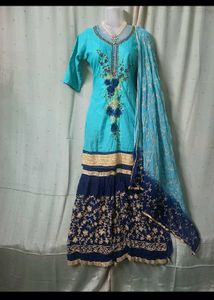 Beautiful Embroidered Kurta Set