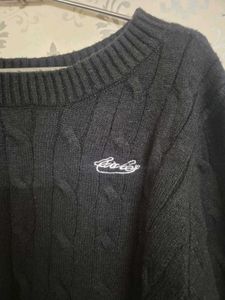 Black Cropped Cable Knit Sweater