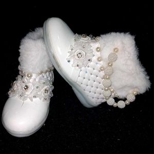 Cute White Baby Shoes