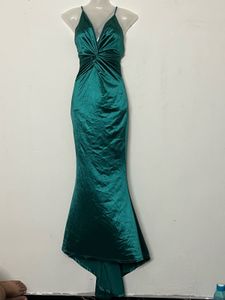Pintresty Elegant Green Satin Evening Gown