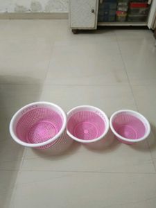 Round Plastic Basket