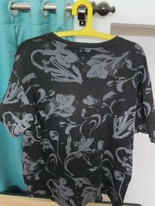 Stylish Floral Print T-Shirt