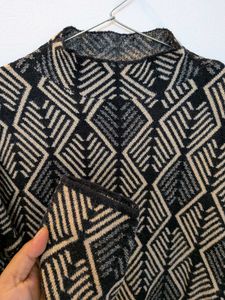 Geometric Pattern Knit Sweater