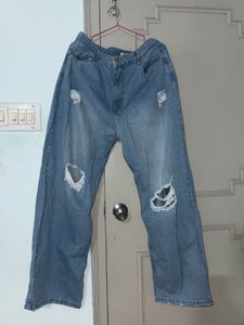 Distressed Wide Leg Jeans