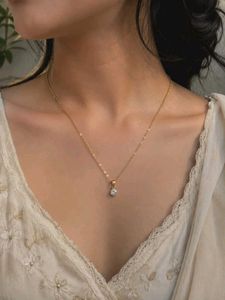 Elegant Gold Diamond Pendant Necklace