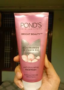 Pond's Bright Beauty Facewash