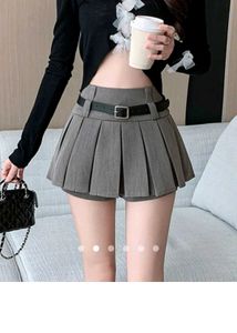 Pleated Mini Skirt with Belt Dark academia vibes