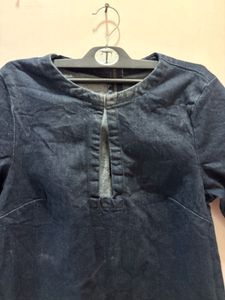 Chic Denim strachable Dress with Modern Cut