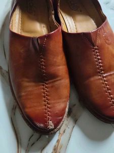 Stylish Ethnic Mojaris