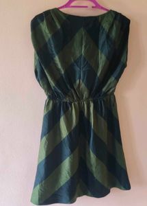 Chic Green &amp; Navy Striped Dress
