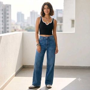 New Stylish Black & White Trim Crop Top