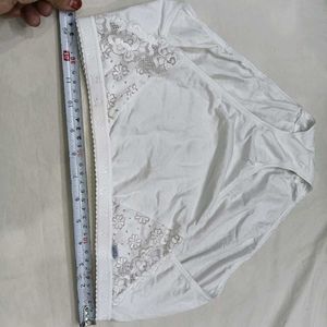 Comfortable 🪔White Briefs with Lace Detail