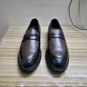 Men's Classic Brown Leather Loafers