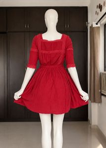 Chic Red Square Neck Dress with Lace Trim