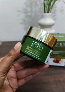 Lotus Botanicals Serum Creme