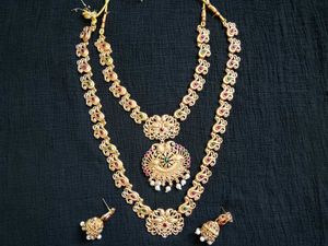 Traditional Peacock Design Jewellery Set