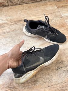 NIKE Unisex Black Running Shoes
