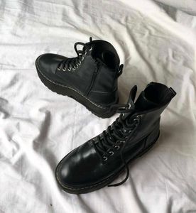 H&amp;M unisex chunky boots