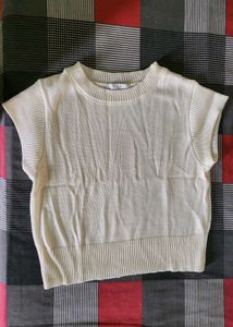 Elegant Cream Knitted Sweater Vest