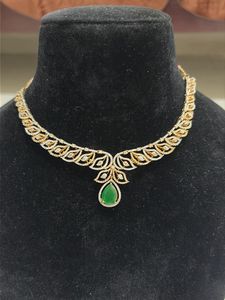Brand new Emerald &amp; Diamond Necklace Set