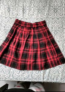 JAPANESE Red pleated skirt🎀