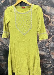 Elegant Embroidered Lime Green Kurta