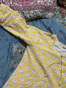 Yellow short kurti
