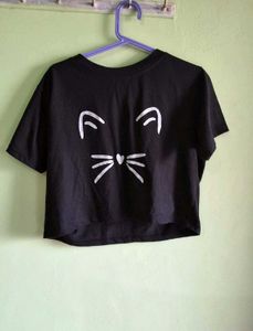 Plain Black Cropped T-Shirt