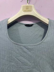 Ribbed Cropped Long Sleeve Top