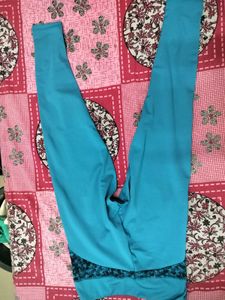 Blue Athletic Leggings with Leopard Print