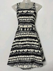 Monochrome Geometric Print Fit &amp; Flare Dress