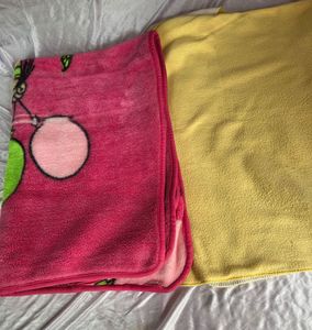 Set of 2 Soft Baby Fleece Blankets | Good Conditio