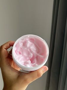 Mamaearth Beetroot Hydraful Moisturizing Cream