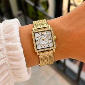 GUESS GW0997L2 – MODERN GOLDEN ELEGANCE ✅*