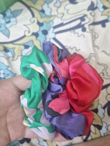 Vibrant Floral Print Scrunchies Set