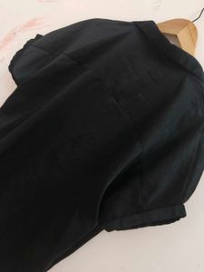 Black Short Sleeve Silk  Button-Up Top