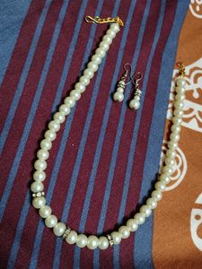 Elegant Pearl Necklace &amp; Earring Set