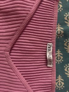 ZARA Ribbed V-Neck Pink Top🌸