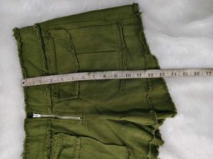 SHEIN Olive Green Cargo Shorts
