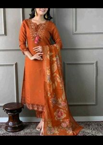 Orange Kurta set  with Embroidery