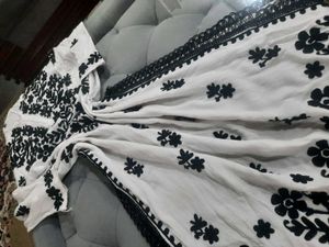 Embroidered White Kurti