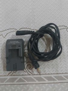 Olympus Li-10C Camera Battery Charger