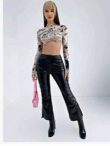 Graphic Print Long Sleeve Crop Top