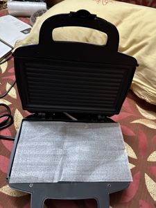 Cond. 1- Prestige Toaster Unused But Body Damage
