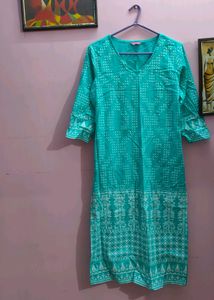 V Neck Printed Kurti With Pocket