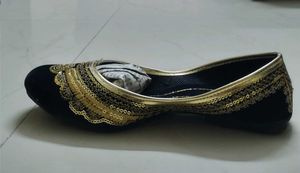 Black Gold Bellies Ballerinas Flats